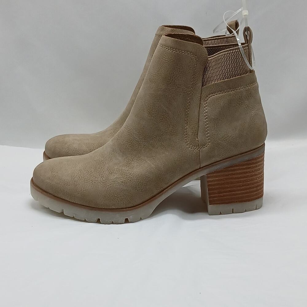 NWOB Korks By Kork Ease Ankle Boots Women's Size 10M Tan Lug Sole Gorpcore